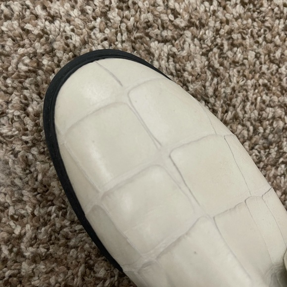 Alexander Wang WHITE CROC BOOTS - Picture 6 of 6